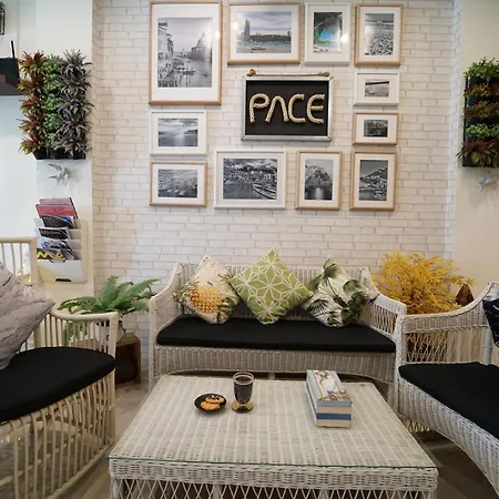 โรงแรม Pace