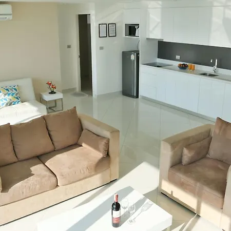 The View Cozy Beach Apartment Pattaya