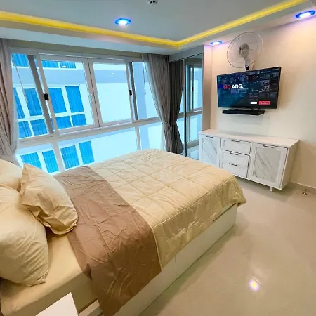Large Luxury - 2 Bedroom - Centre - Grand Avenue Residences, Pool View - 312 Apartment Pattaya