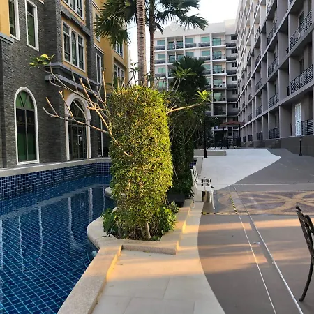 Arcadia Continental รีสอร์ท