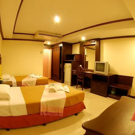 โรงแรม Golden