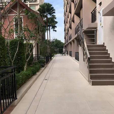 Arcadia Continental รีสอร์ท