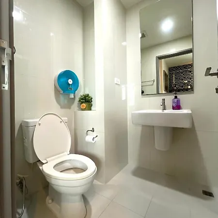 อพาร์ทเม้น The Base Deluxe Great Location *