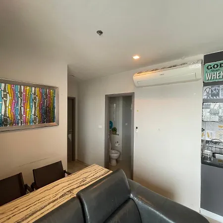 อพาร์ทเม้น The Base Deluxe Great Location *