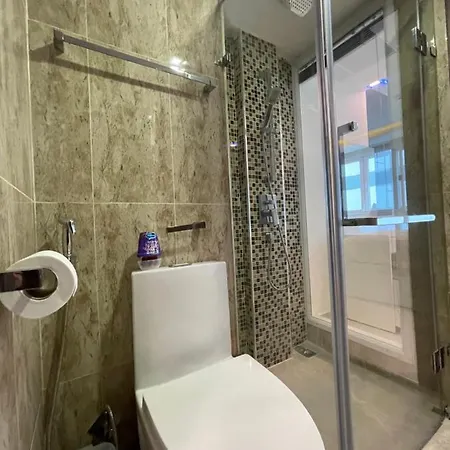 Apartment Large Luxury - 2 Bedroom - Centre - Grand Avenue Residences, Pool View - 312