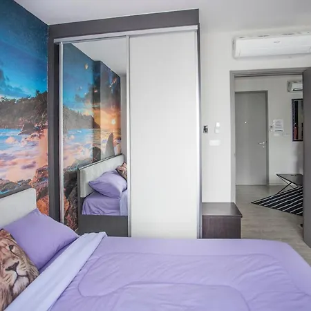 The Base * Pattaya