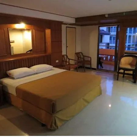 เดอะ เอเอ พัทยา เรสซิเดนซ์ โรงแรม