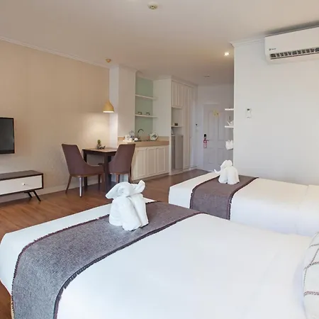โรงแรม Hill Fresco