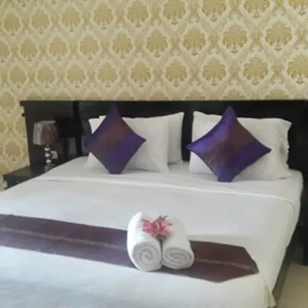โรงแรม Siwalai Place 3*