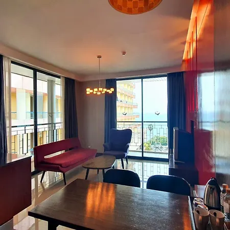 Long Garden & Pavilions โรงแรม 5*