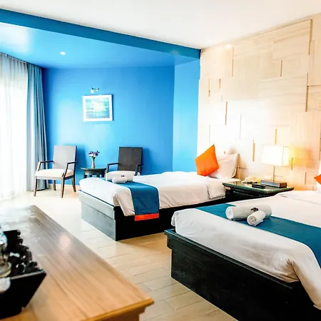 โรงแรม Sea Breeze Jomtien 4*