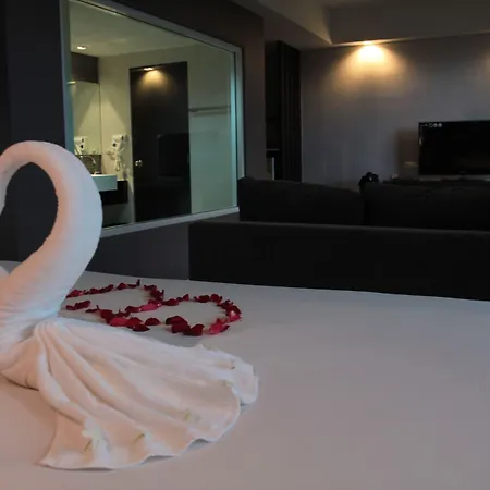 โรงแรม Place Serviced