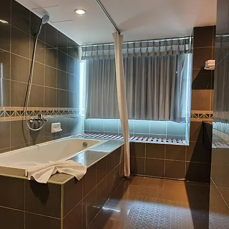 รีสอร์ท การ์เดน ซีวิว 5*