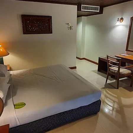 รีสอร์ท การ์เดน ซีวิว 5*