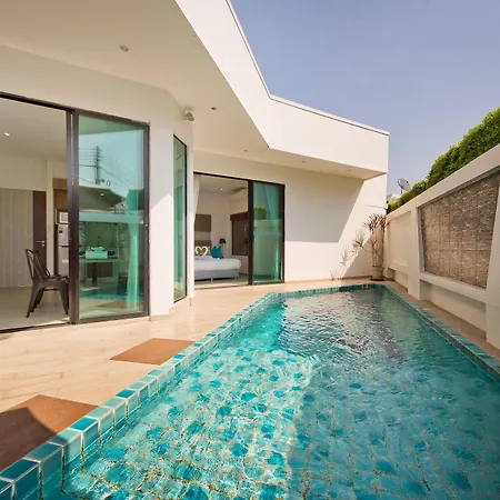 Tropicana Pool Pattaya