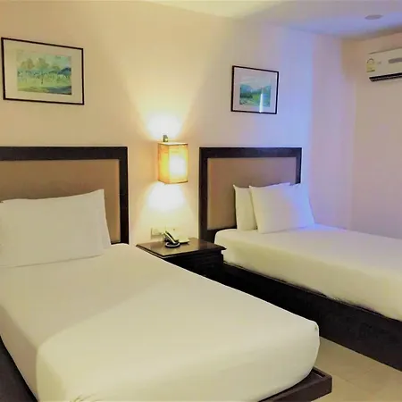 นริส อาร์ท โฮเทล 3* Pattaya