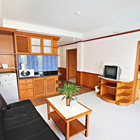 Hotel Lek 3*