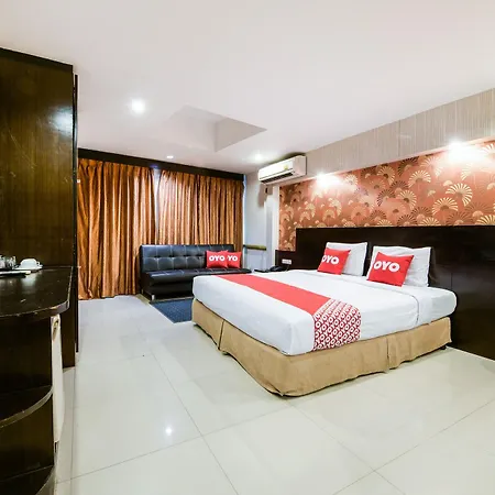 Tez Palace Hotel 2*
