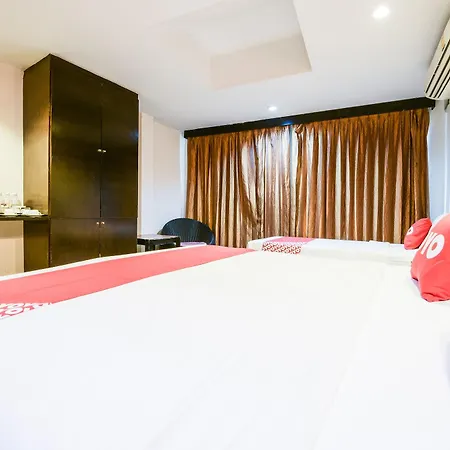 Tez Palace Hotel 2*
