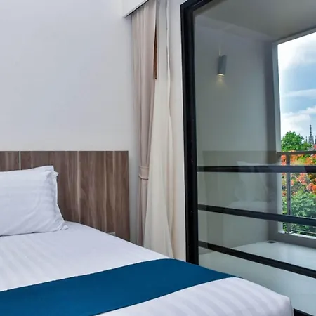 Golden Tulip Beachfront Hotel 5*