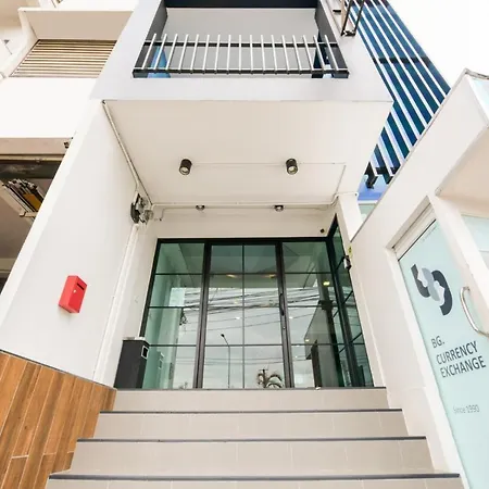 โรงแรม The Story Poshtel Pattaya