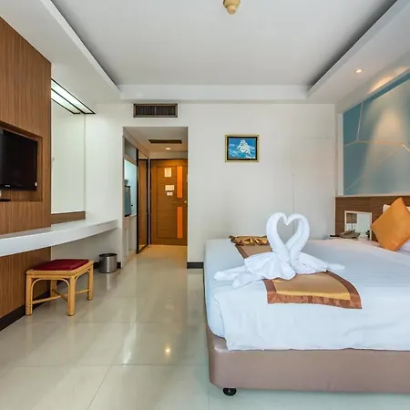 โรงแรมซีซาร์ พาเลซ โรงแรม 4*