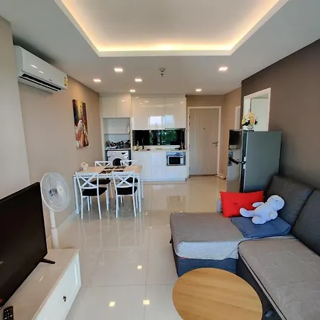 One Tower Seaview 64 อพาร์ทเม้น *