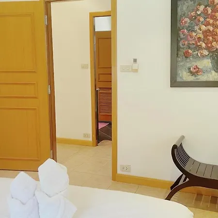 วิลล่า 3 Bedroom Praitumnak Soi 4 By Daisy *