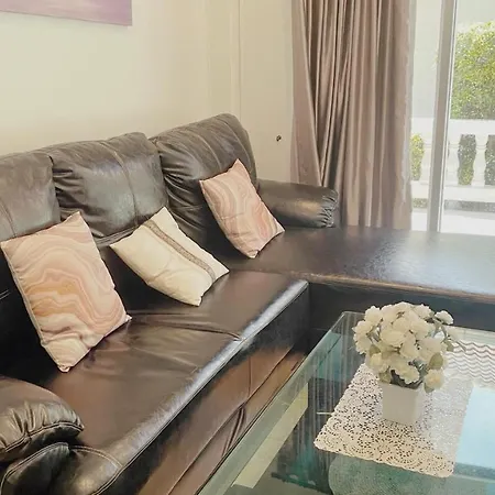 3 Bedroom Praitumnak Soi 4 By Daisy วิลล่า Pattaya