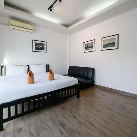 Room@gallery Pool Pattaya