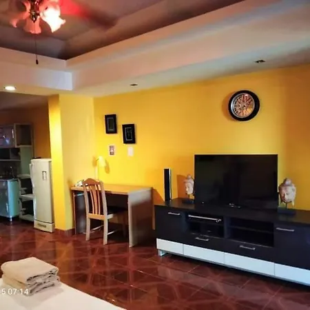 Nightstar Hostel *
