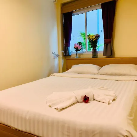 Hotel J P Boutique