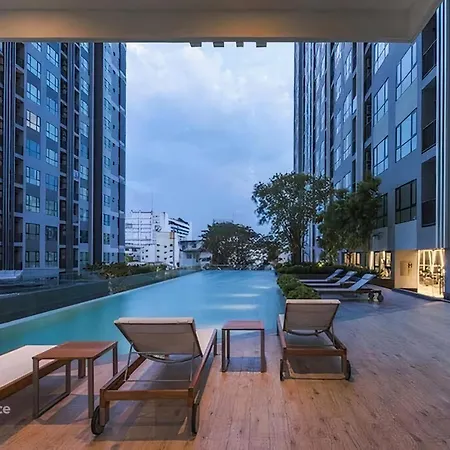 The Base * Pattaya