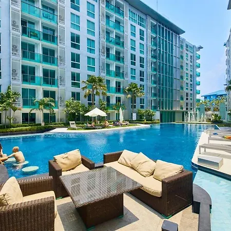 Center By Tech Apartment