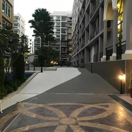 รีสอร์ท Arcadia Continental Pattaya