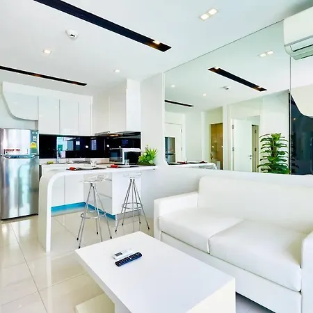 Apartment Center By Tech Pattaya