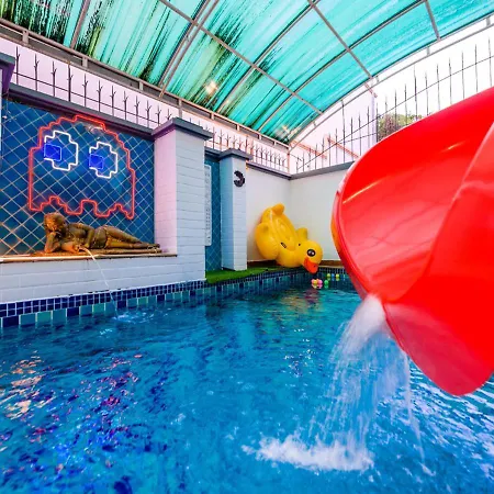 Game Over Pool 4b Walking Street 2 Km Holiday home