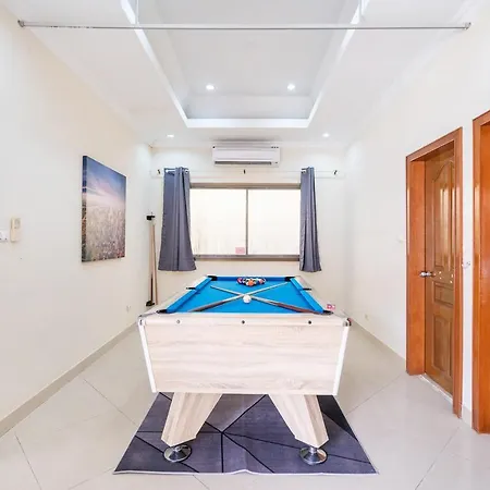 Fairy Hill Pool Villa *