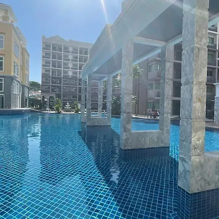 Exclusive Arcadia - Amazing Pools & Gardens, Gym, Sauna, Waterfalls, Jacuzzi, Fast Internet Pattaya