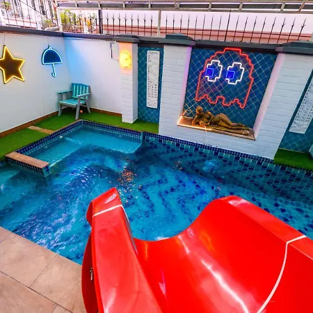 Game Over Pool 4b Walking Street 2 Km Holiday home *
