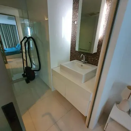Sanctuary Wangomat 2 Bedroom 2 Ba อพาร์ทเม้น Pattaya