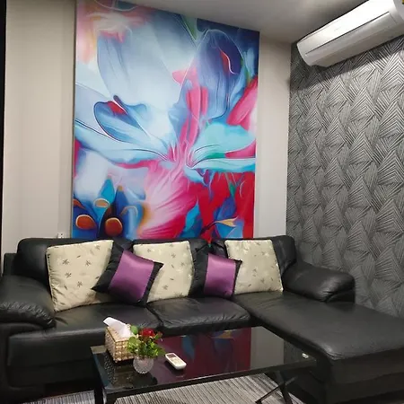 Apartment The Base At Pattaya