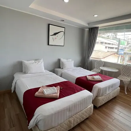 เดอะ บีช ฟร้อนท์ รีสอร์ท, พัทยา โรงแรม