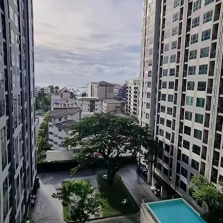 泰国the Base无边游泳池公寓