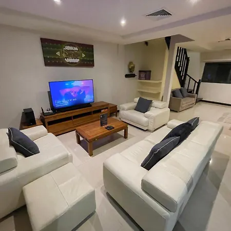 Private Pool & Jacuzzi Villa, Phratumnak, - 600m From The Beach, 711 Nearby