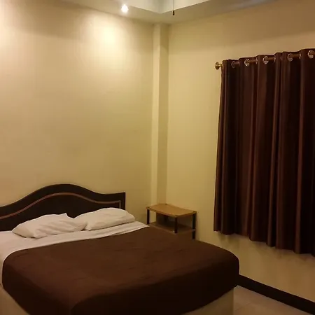 Parinya's 2*