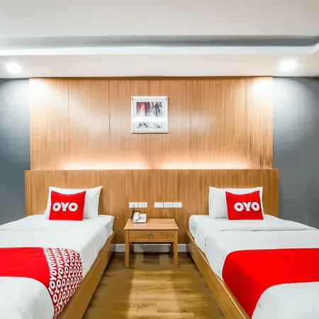 Curve Boutique Hotel 3*