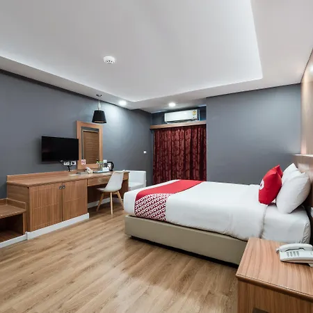Curve Boutique Pattaya