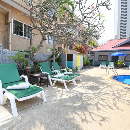 S Formally Sabai โรงแรม 3*