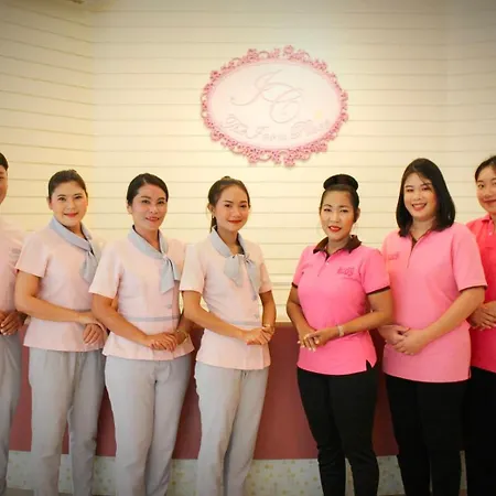 โรงแรม ดิ ไอคอนเพลซ 1 แอท พัทยากลาง